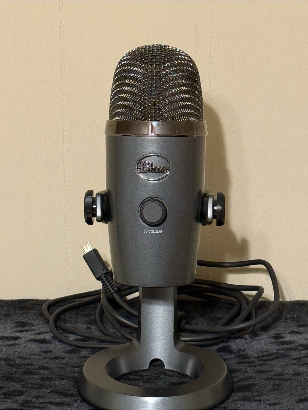 Yeti USB Microphone - Gray